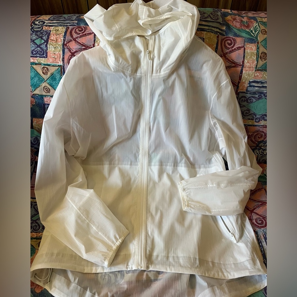 Lululemon White Hooded Windbreaker